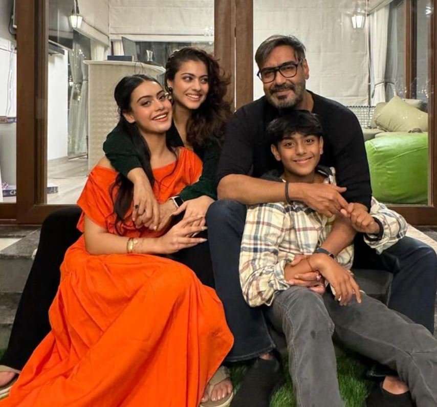 kajol with family